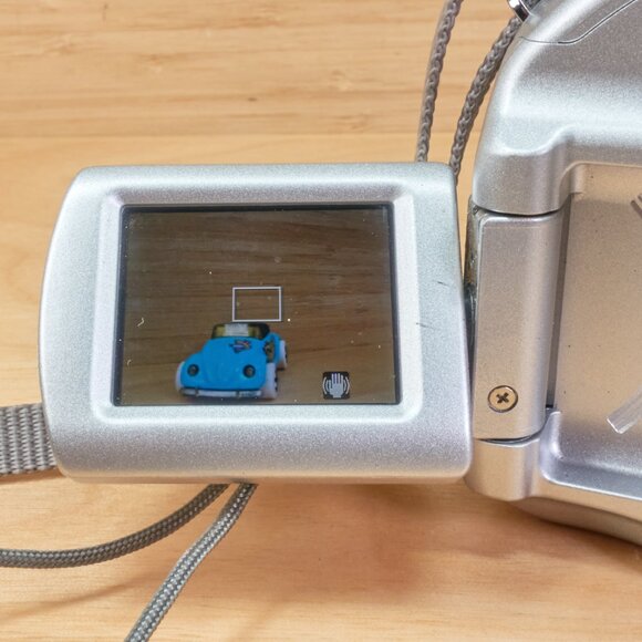 Canon PowerShot S1 IS 3.2MP Digital Camera with 10x Optical Zoom / Tested - Picture 6 of 8